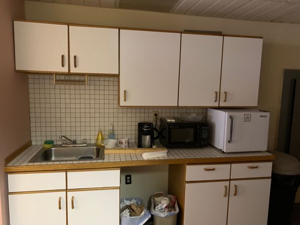 1650 Elm St, Manchester, NH 03101